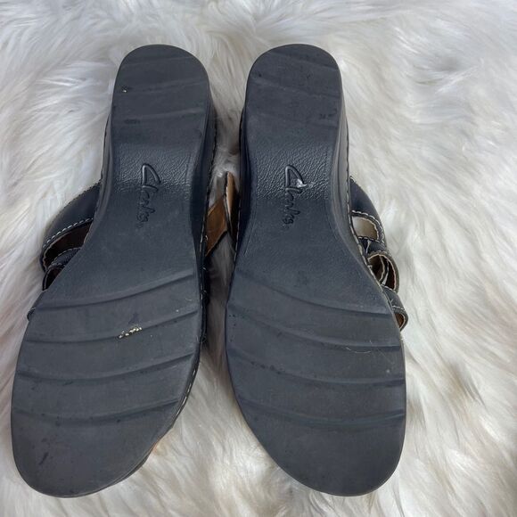 Clarks Collection Black Textured Leather Four Strap Slide Mules Sz 8 - Picture 2 of 4